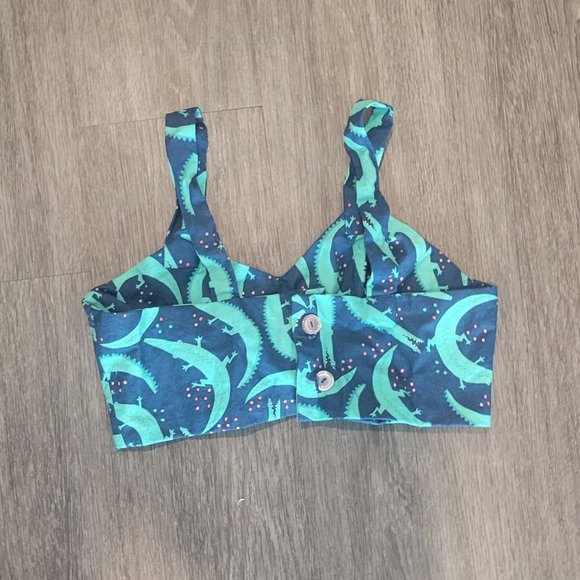 Retro Handmade Balconette Crop Top with Cute Alligator Pattern - Picture 3 of 4